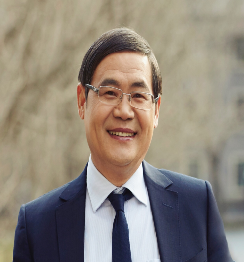 说明:潘家华照片a